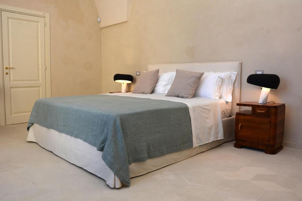 Casina Fontana Bed & Breakfast เลชเช ภายนอก รูปภาพ