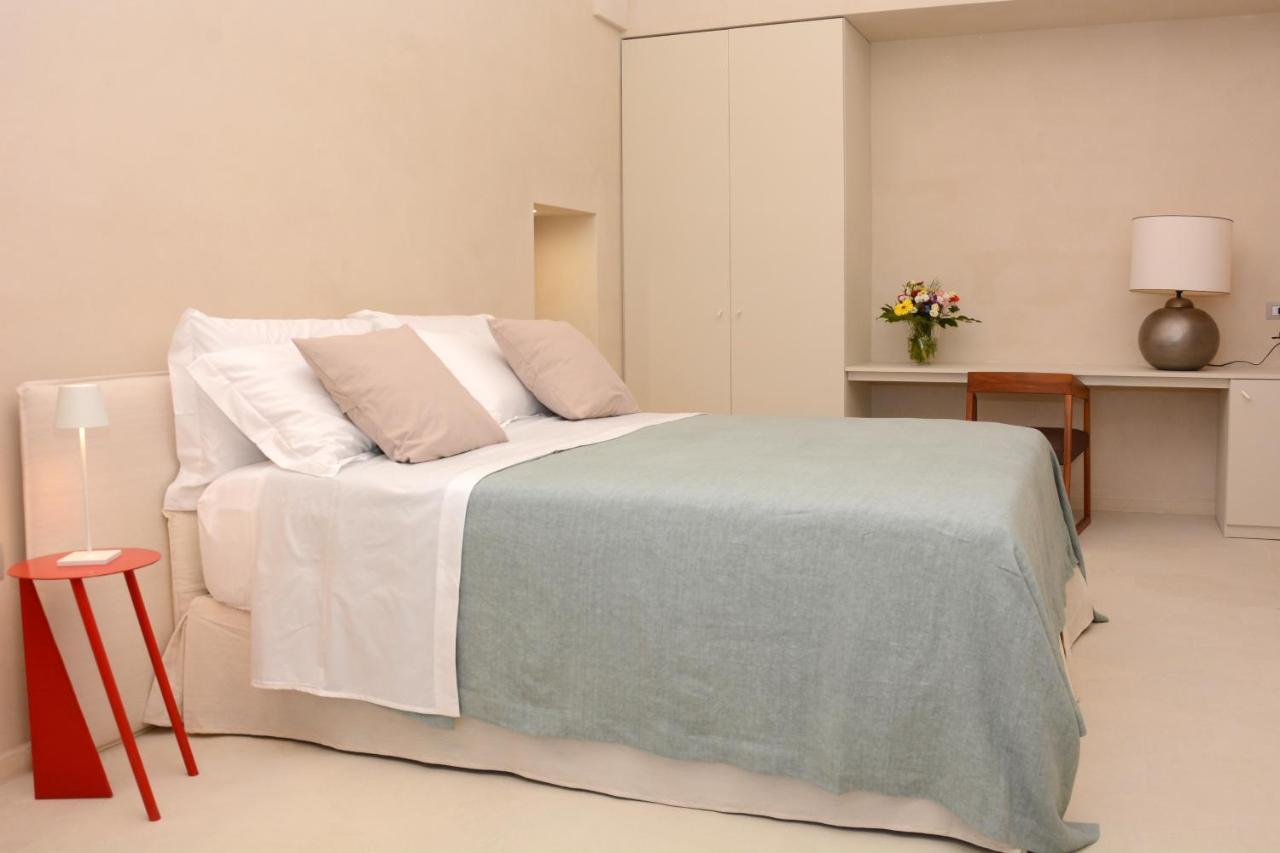 Casina Fontana Bed & Breakfast เลชเช ภายนอก รูปภาพ