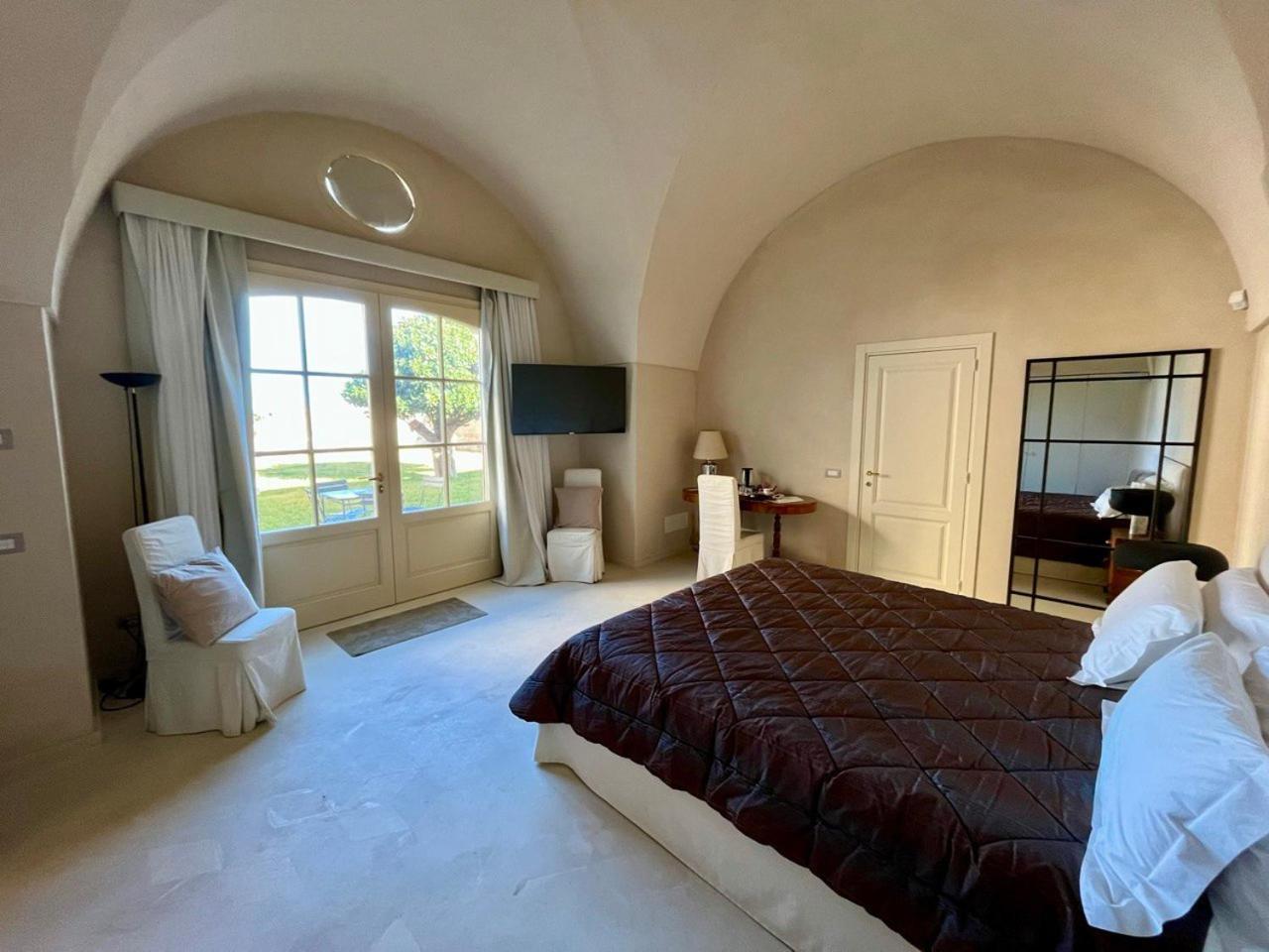 Casina Fontana Bed & Breakfast เลชเช ภายนอก รูปภาพ